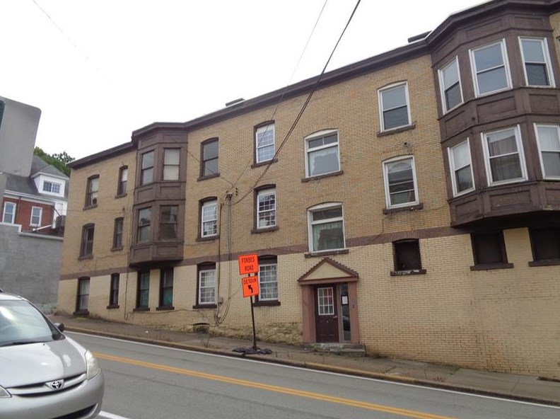 438-440 Cavitt Ave, Trafford, PA 15085