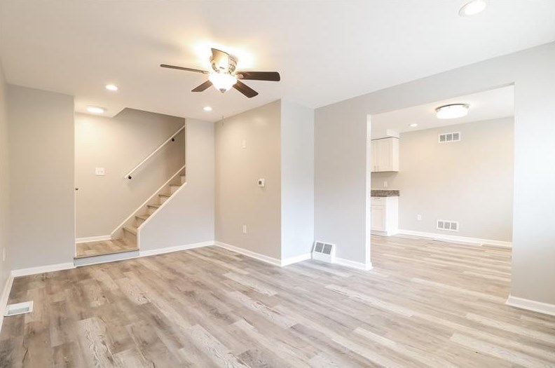 202 Lennox Dr, Pittsburgh, PA 15235