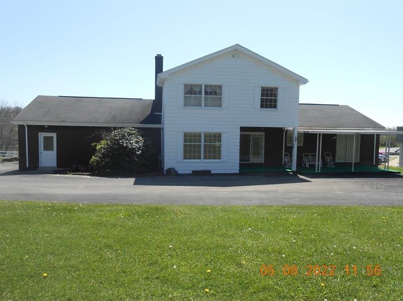 119 Altmeyer Dr, Kittanning, PA 16201-9527