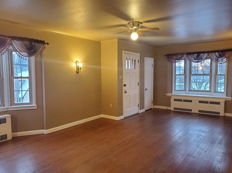 110 Argyle St, Petrolia, PA 16050-9705