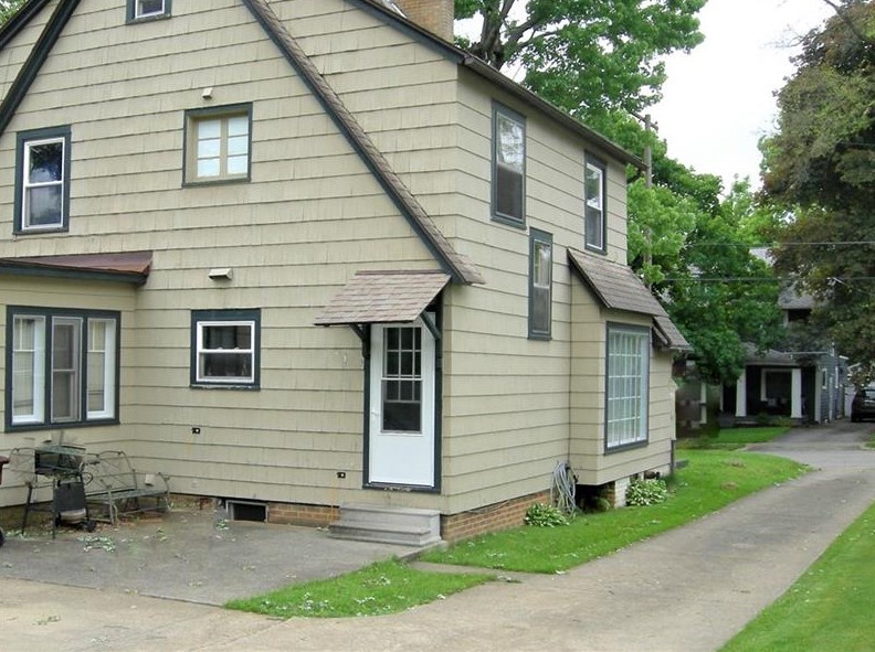 320 Norris St, Hermitage, PA 16146-3453