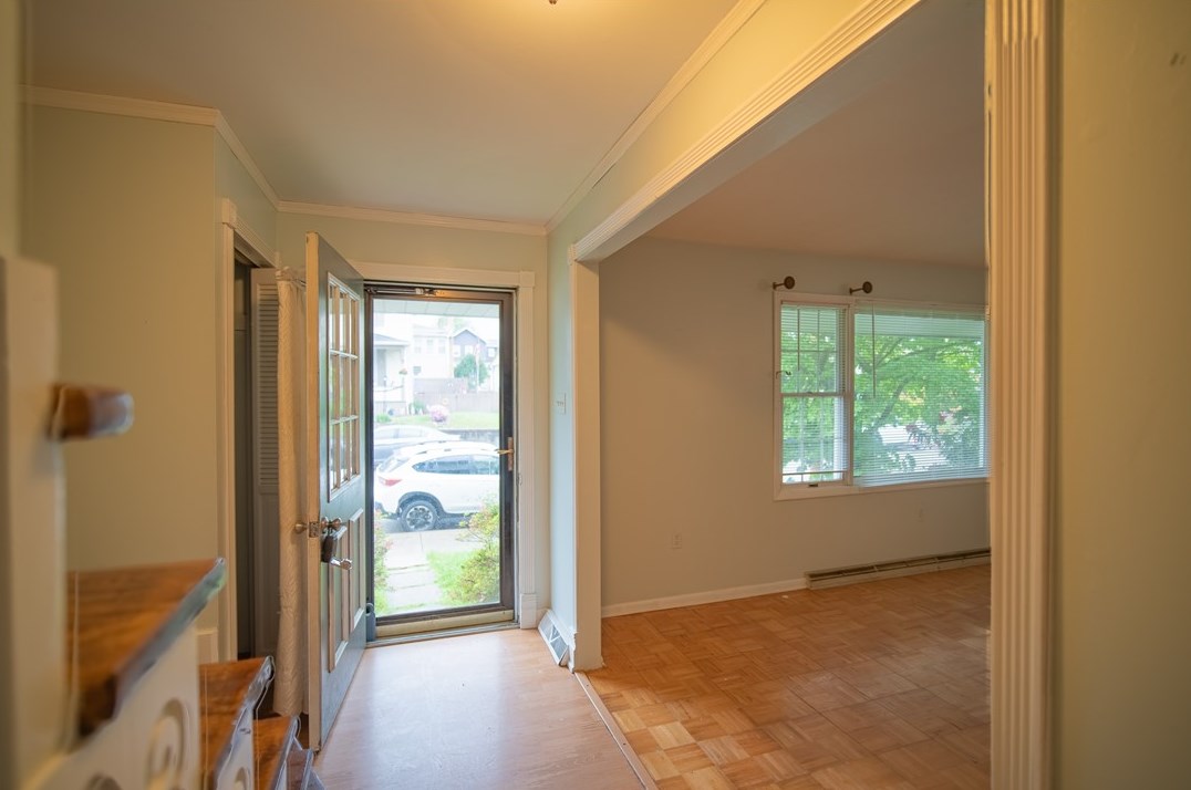 565 Jefferson St, Rochester, PA 15074
