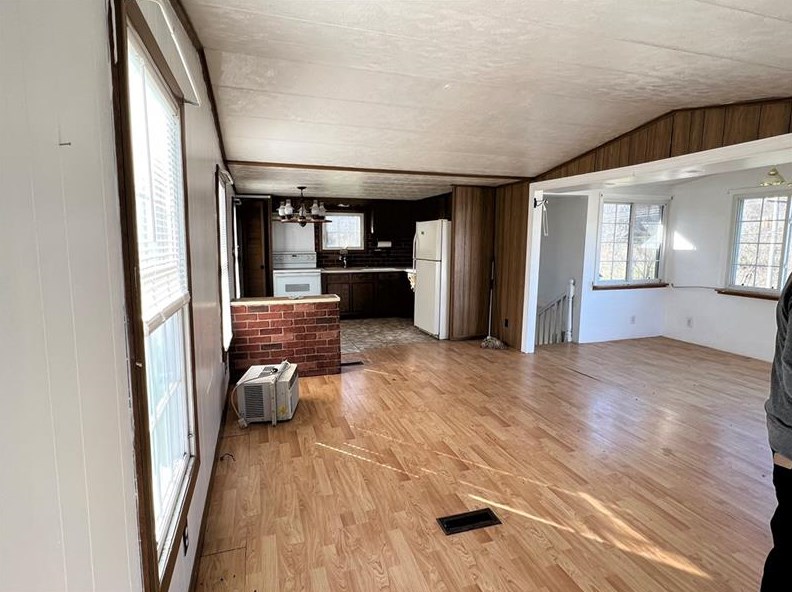 664 Banetown Rd, Washington PA 15301-6432 exterior