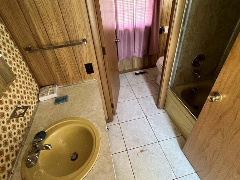 664 Banetown Rd, Washington PA 15301-6432 exterior