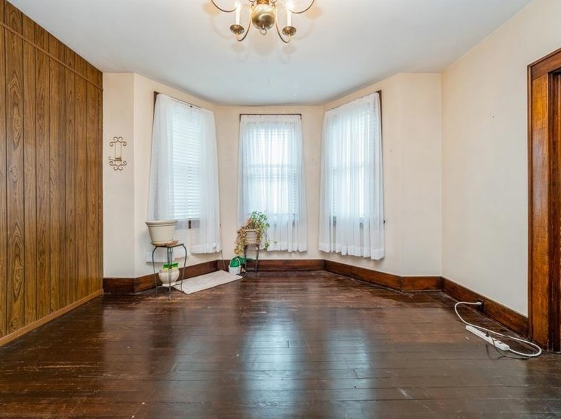 800 Allison Ave, Washington PA  15301-3804 exterior