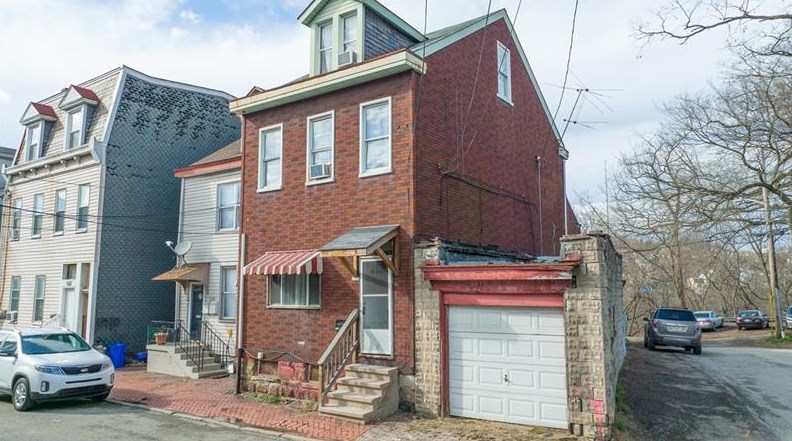 1150 Goettman St, Pittsburgh, PA 15212