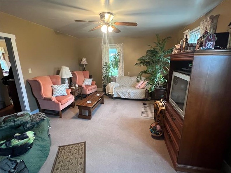 173 Sleepy Hollow Rd, Smithfield, PA 15478