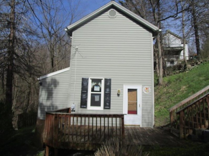 7 Oak St South, Cuddy, PA 15031