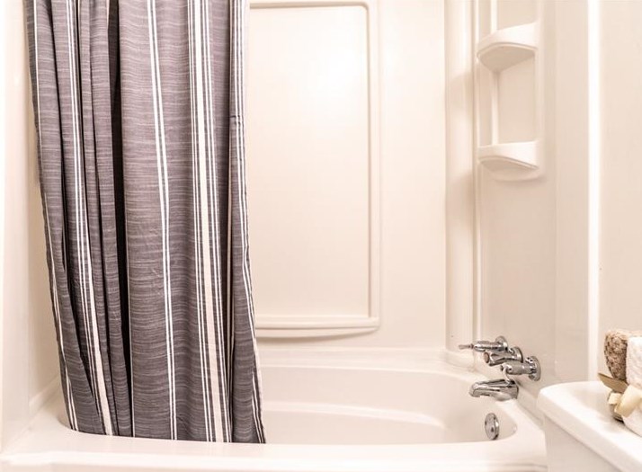 314 College Park Dr, Moon Twp PA  15108-2312 exterior