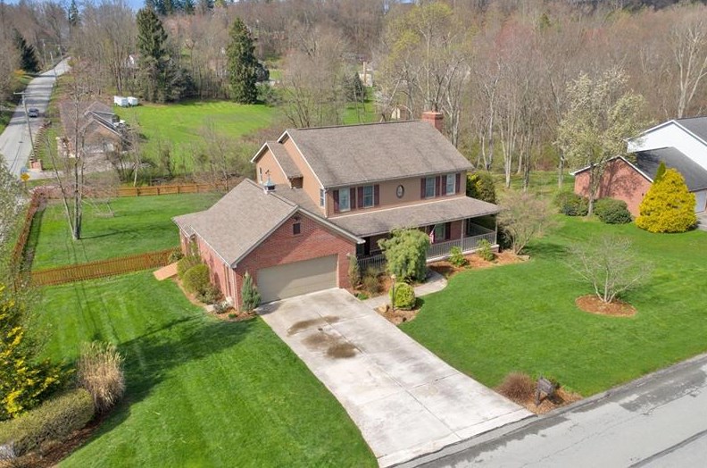 100 Magnolia Dr, Greensburg, PA 15601-9598