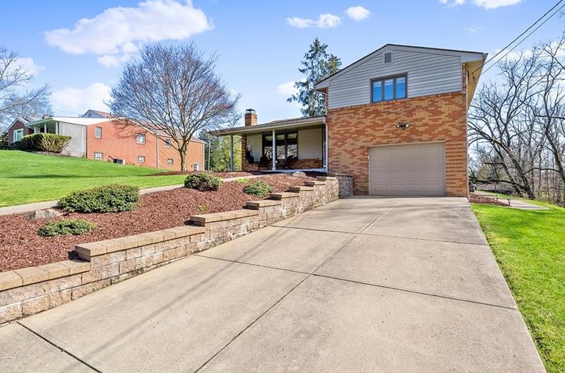 136 Brookwood Rd, Venetia, PA 15367-1031