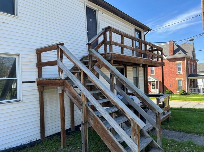 501 Wood St, California, PA 15419