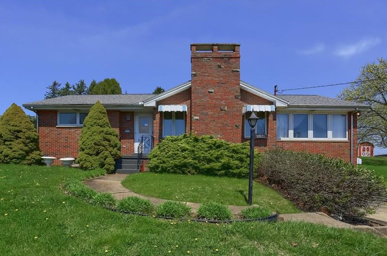 266 Hemlock Dr, Butler, PA 16001-3424