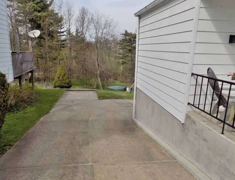 21 Oconnell Ave, Oliphant Furnace, PA 15401-5308