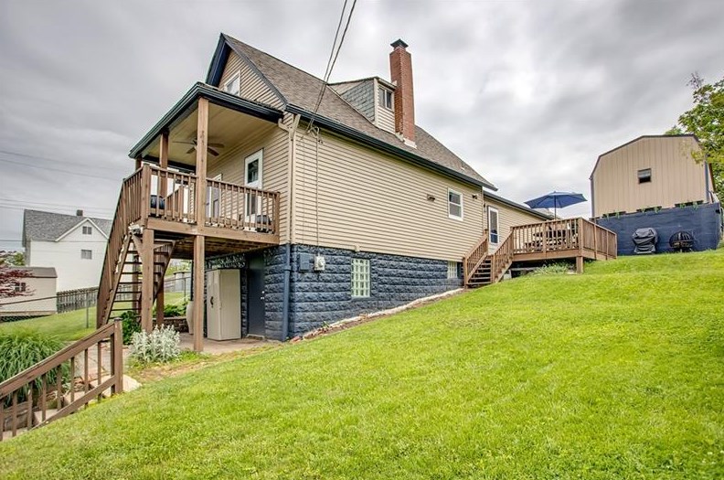 238 Lynnwood Ave, East Pgh, PA 15112-1416