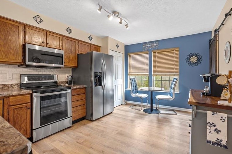 2297 Flint Dr, Washington PA 15301-7763 exterior