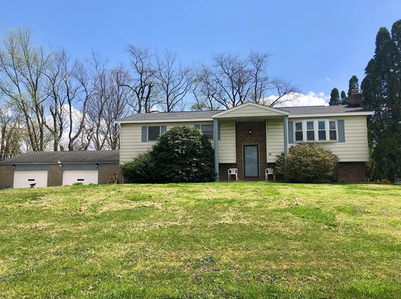 41 Young Dr, Blairsville, PA 15717-8220