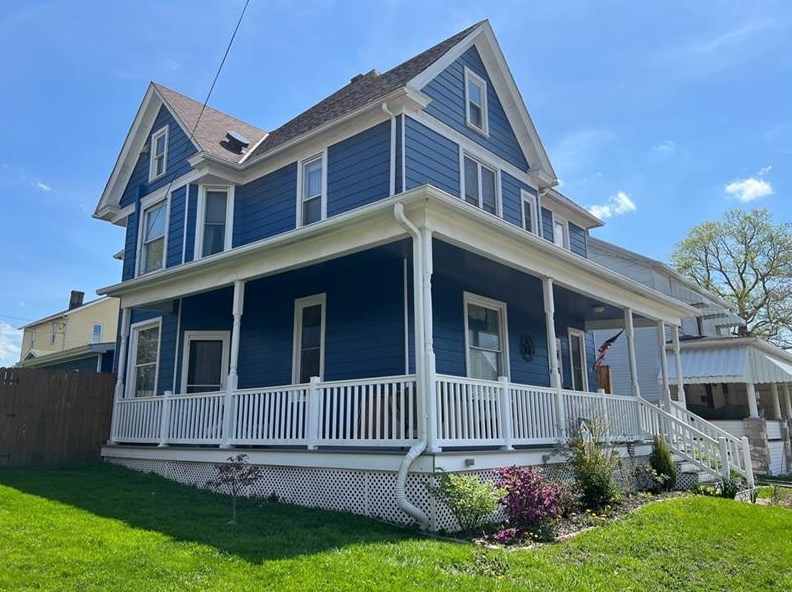 111 Eagle St, Mount Pleasant, PA 15666-1707