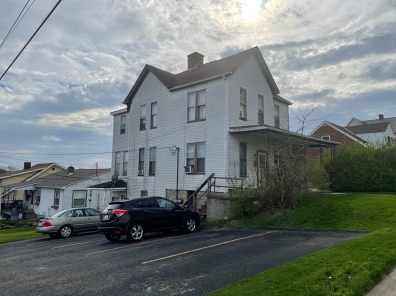 232 Wilson Ave, Washington, PA 15301