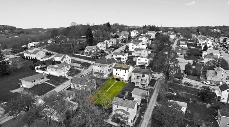 40 Tremont Ave, Greensburg, PA 15601-2658