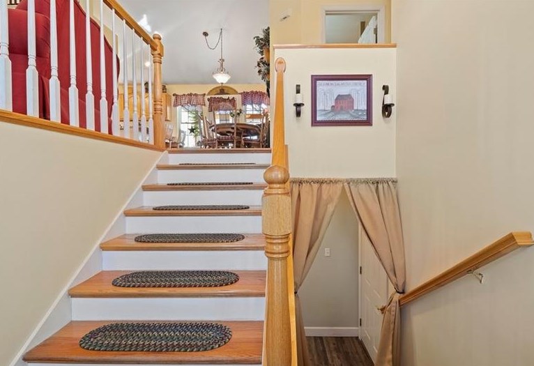103 Oak Dr, Sarver, PA 16055-9237