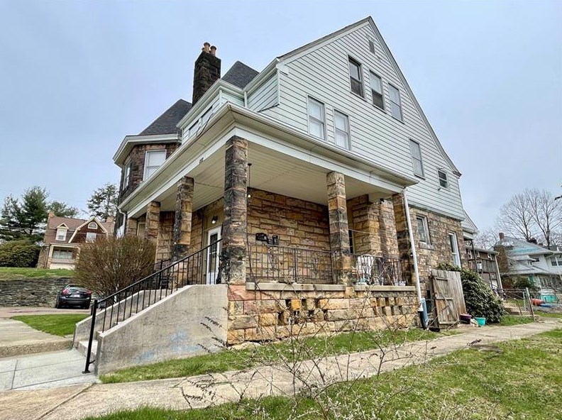 212 N Highland Ave, Cheswick, PA 15024