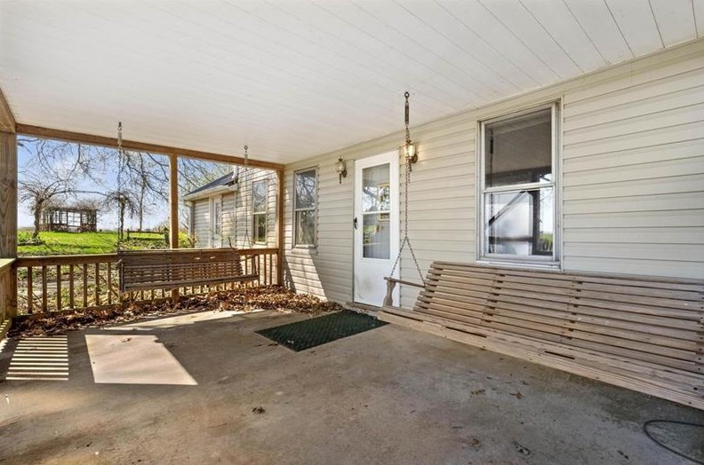 311 Ridge Rd, Rea, PA 15312-2126