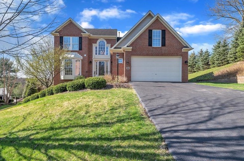 104 Spring Meadows Dr, Venetia, PA 15367-2001