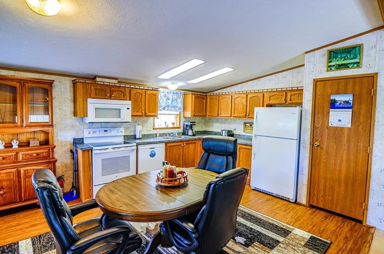 465 Brad Ave, Washington, PA 15301-1411