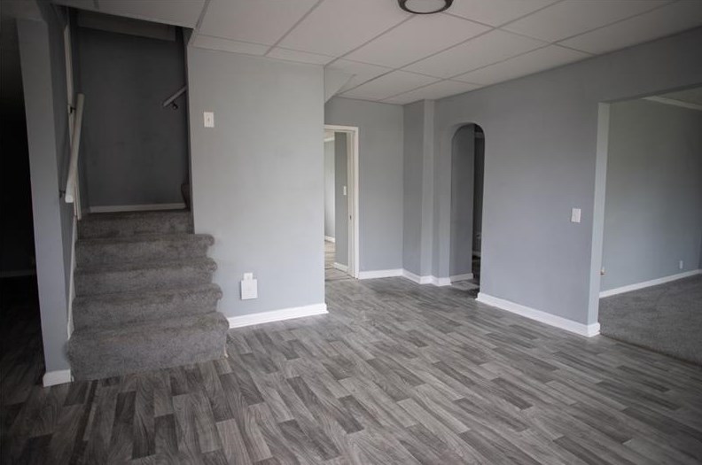 86 W Main St, Greenville, PA 16125