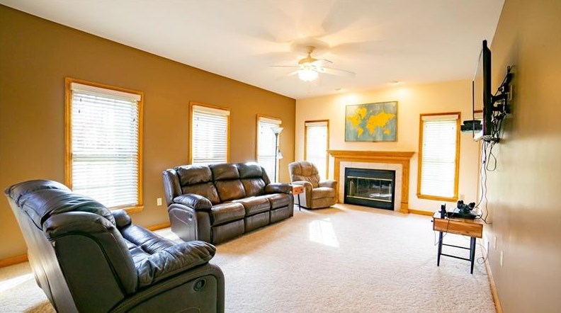 104 Arabian Cir, Butler, PA 16001