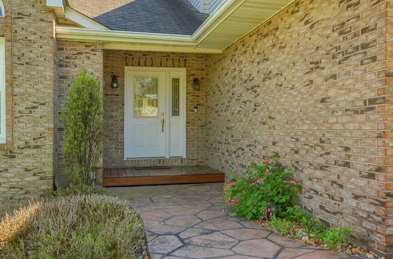 200 Holyoke Rd, Butler, PA 16001-1277