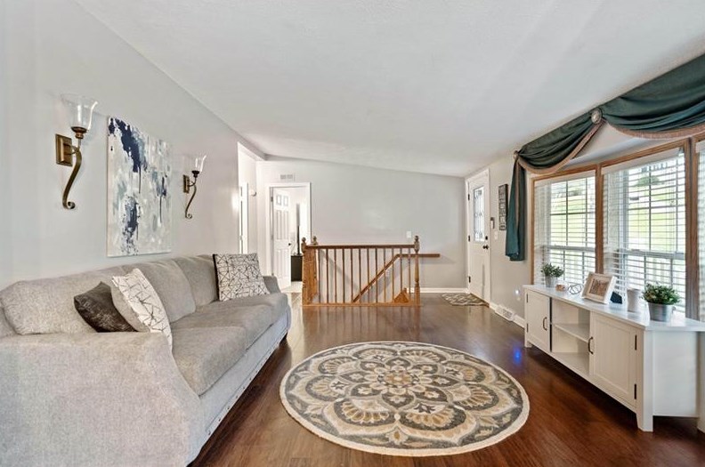 640 Lakeview Dr, Washington PA 15301-3014 exterior