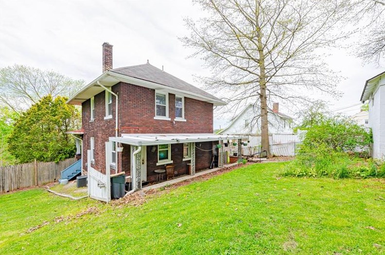 321 Reed St, Jeannette, PA 15644