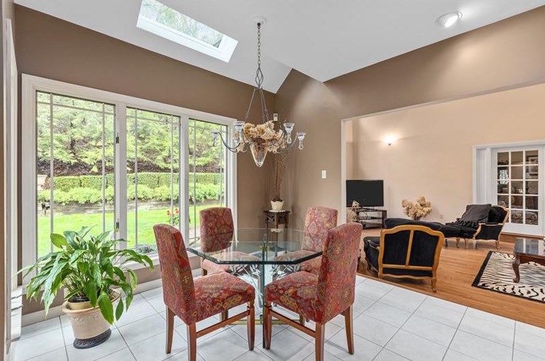 313 Red Oak Ct, Monroeville PA 15146-3107 exterior