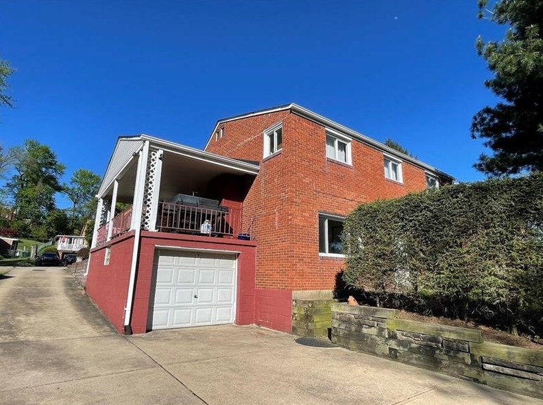 930 Garden City Dr, Monroeville, PA 15146-1130