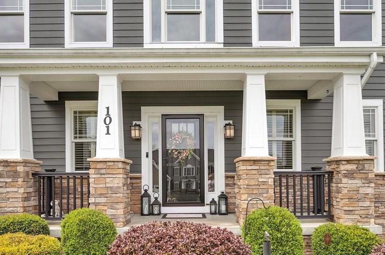 101 Wickerham Dr, Seven Fields, PA 16046-2242