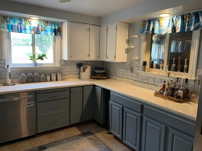 1223 Clifton Rd, Bethel Park, PA 15102-3151