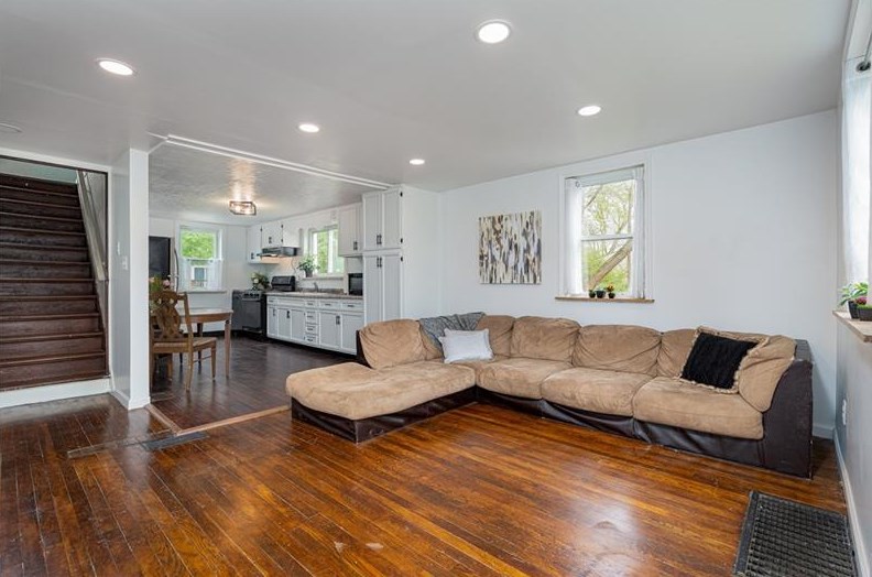 3984 Cole Ave, Allison Park, PA 15101-3614