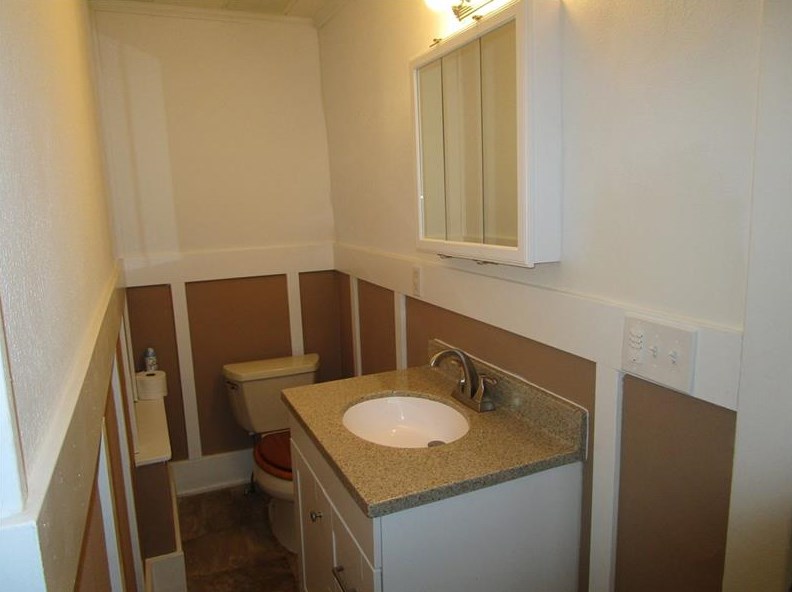 222 Oakvale Blvd, Butler PA 16001-3532 exterior