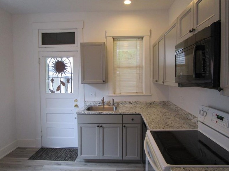 222 Oakvale Blvd, Butler PA 16001-3532 exterior