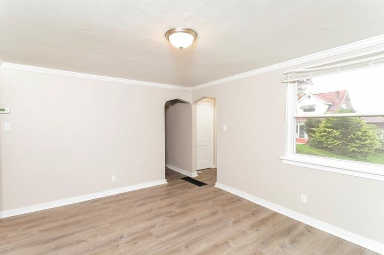 246 Highland Ave, East Pgh, PA 15112