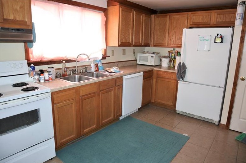 983 Green St, California, PA 15419-1334