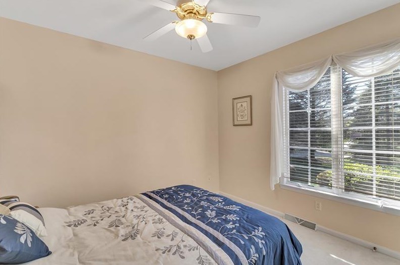 1022 Hunt Club Ct, Export PA  15632-9260 exterior