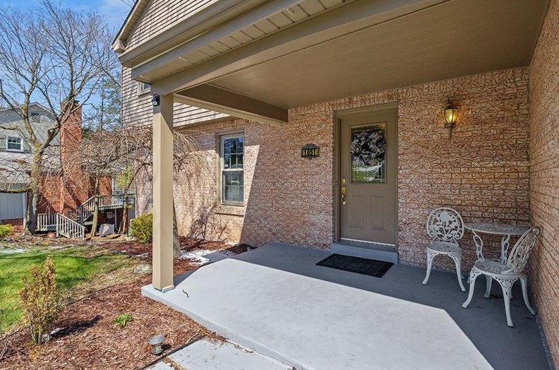 1051 Apple Hill Ln, Allison Park, PA 15101-2001