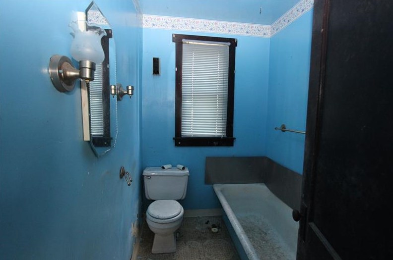 330 Cline St, East Pgh PA  15112-1605 exterior