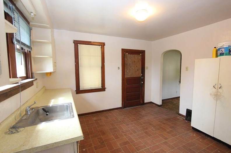 330 Cline St, East Pgh PA  15112-1605 exterior