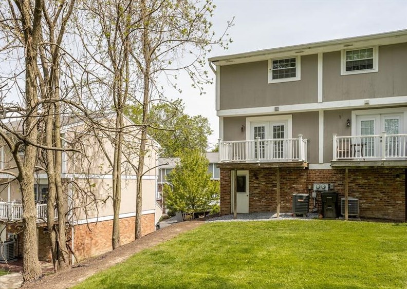 5491 Library Rd, Bethel Park, PA 15102-3662