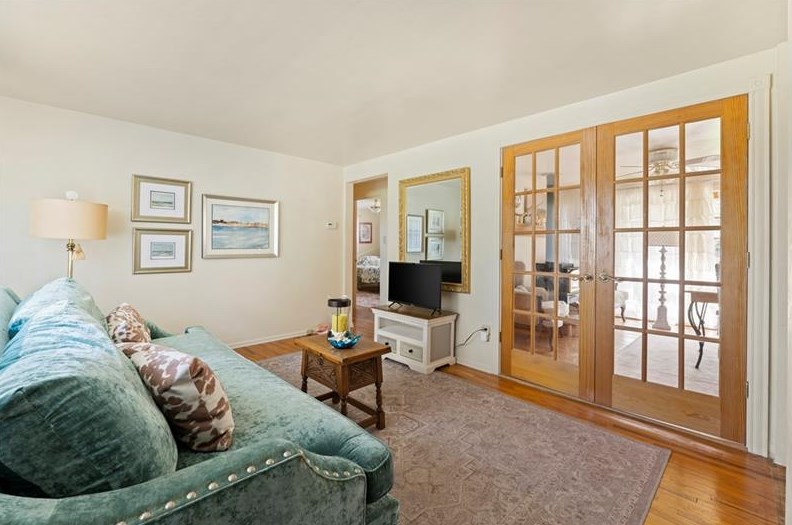3631 Park Rd, Bethel Park, PA 15102-1139