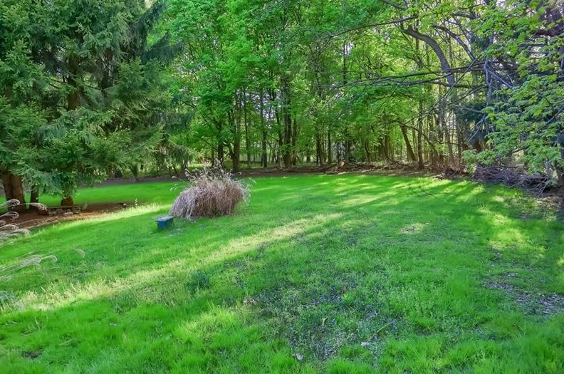 4852 Wexford Run Rd, Bradfordwoods, PA 15015-1324